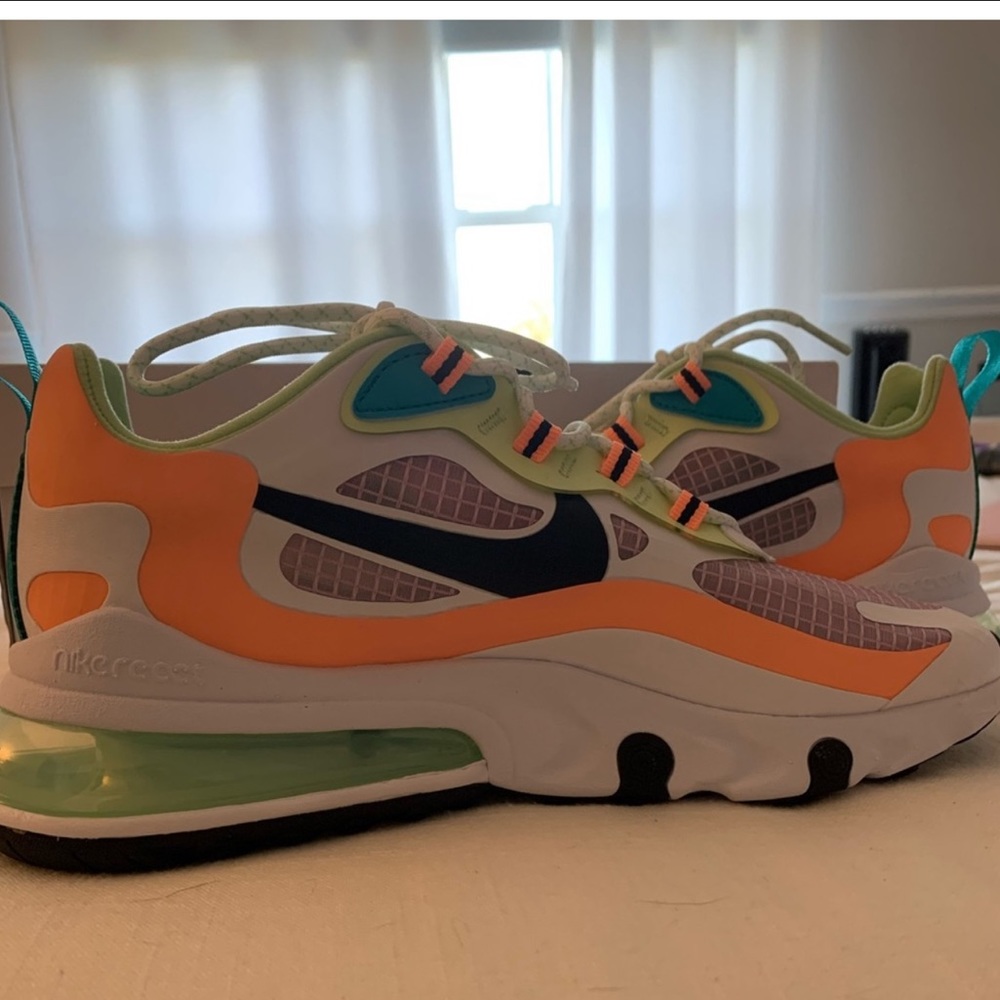COPY - Women’s Air Max 270 React SE